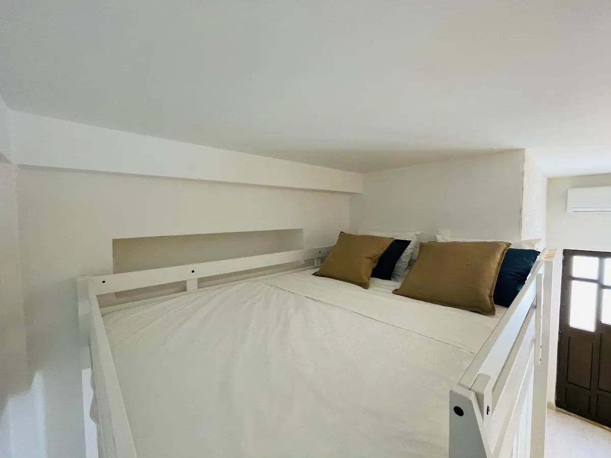 Holiday home Tiny Beach House Armacao De Pera Portugal