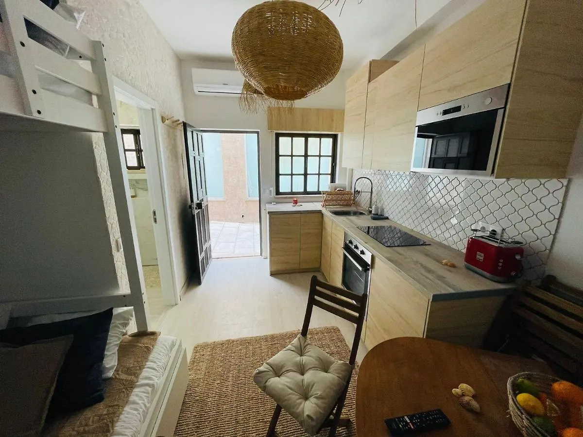 Holiday home Tiny Beach House Armacao De Pera